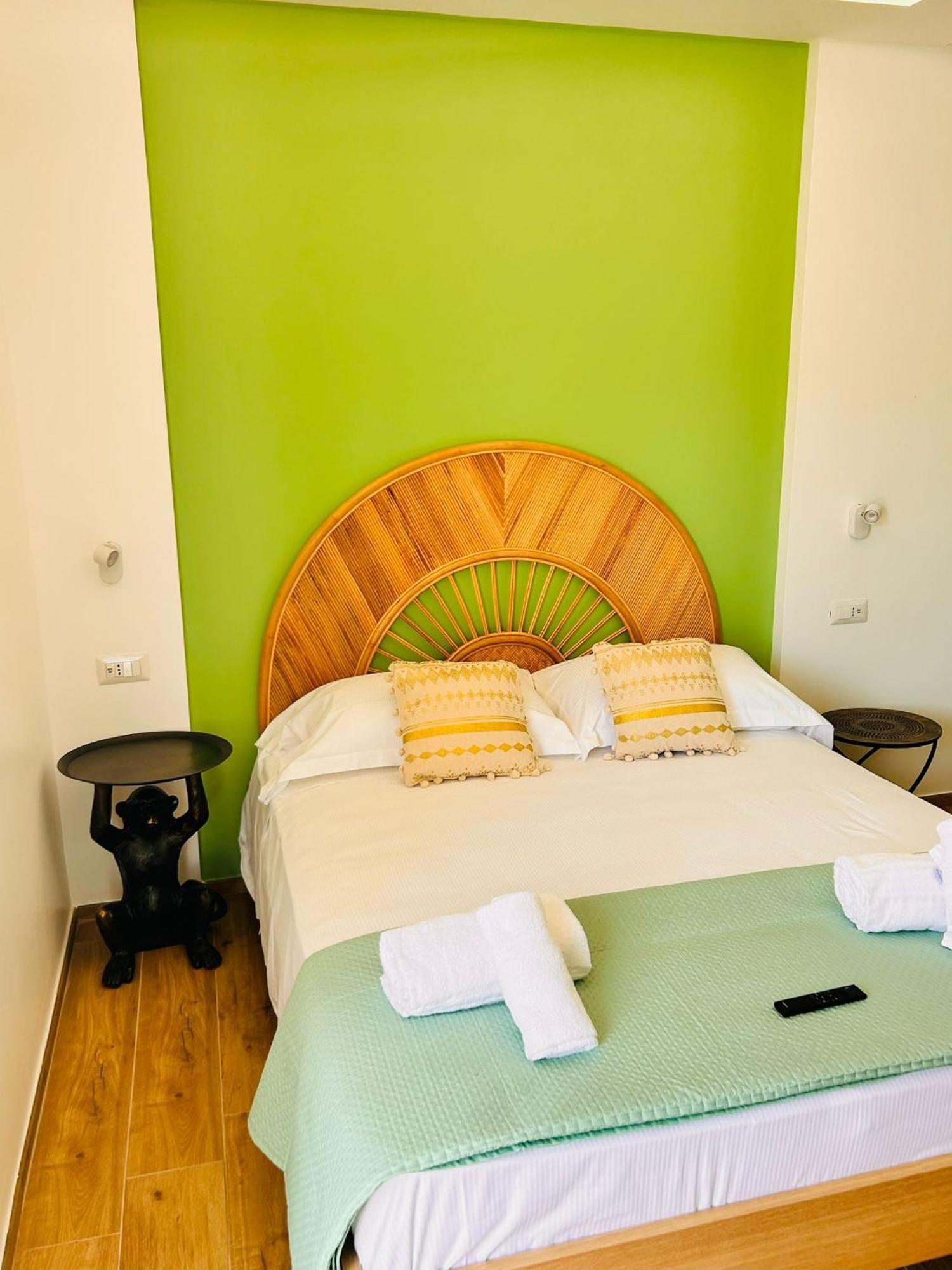 Mensos Rooms Olbia Exterior foto